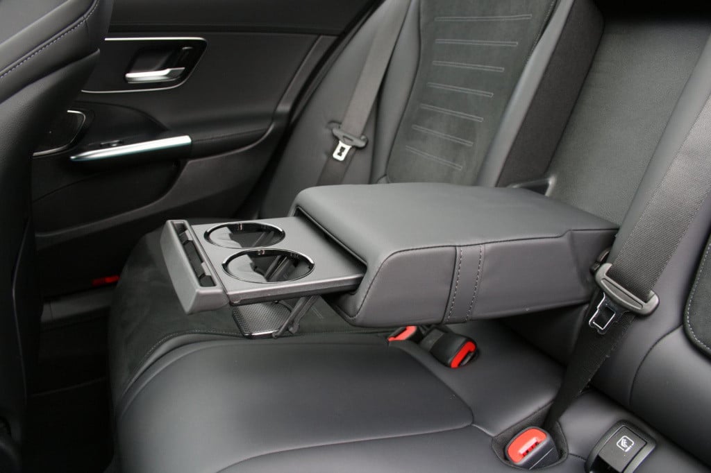 Mercedes-Benz C-Klasse estate 300 e amg line