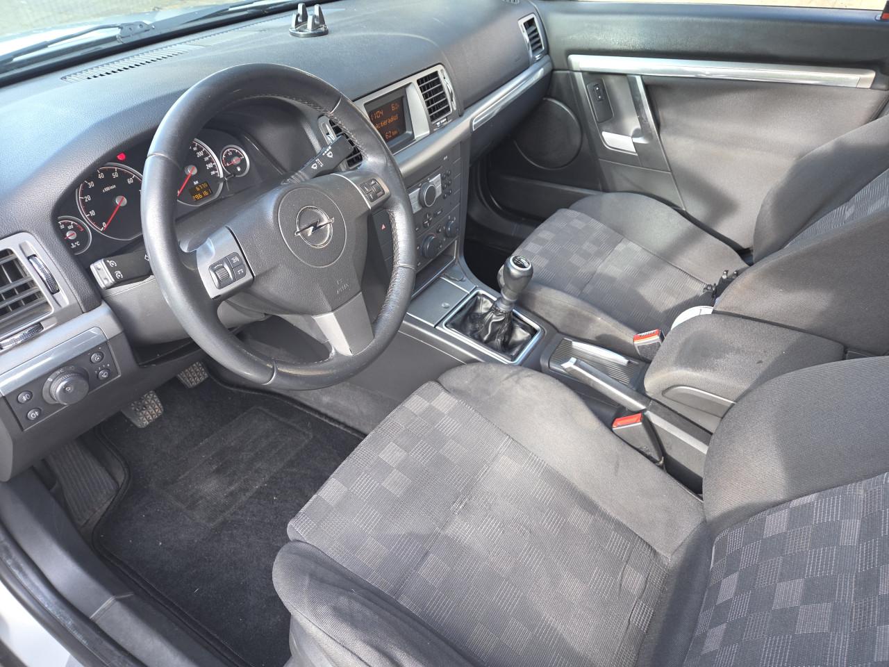 Opel vectra gts 1.8 16v