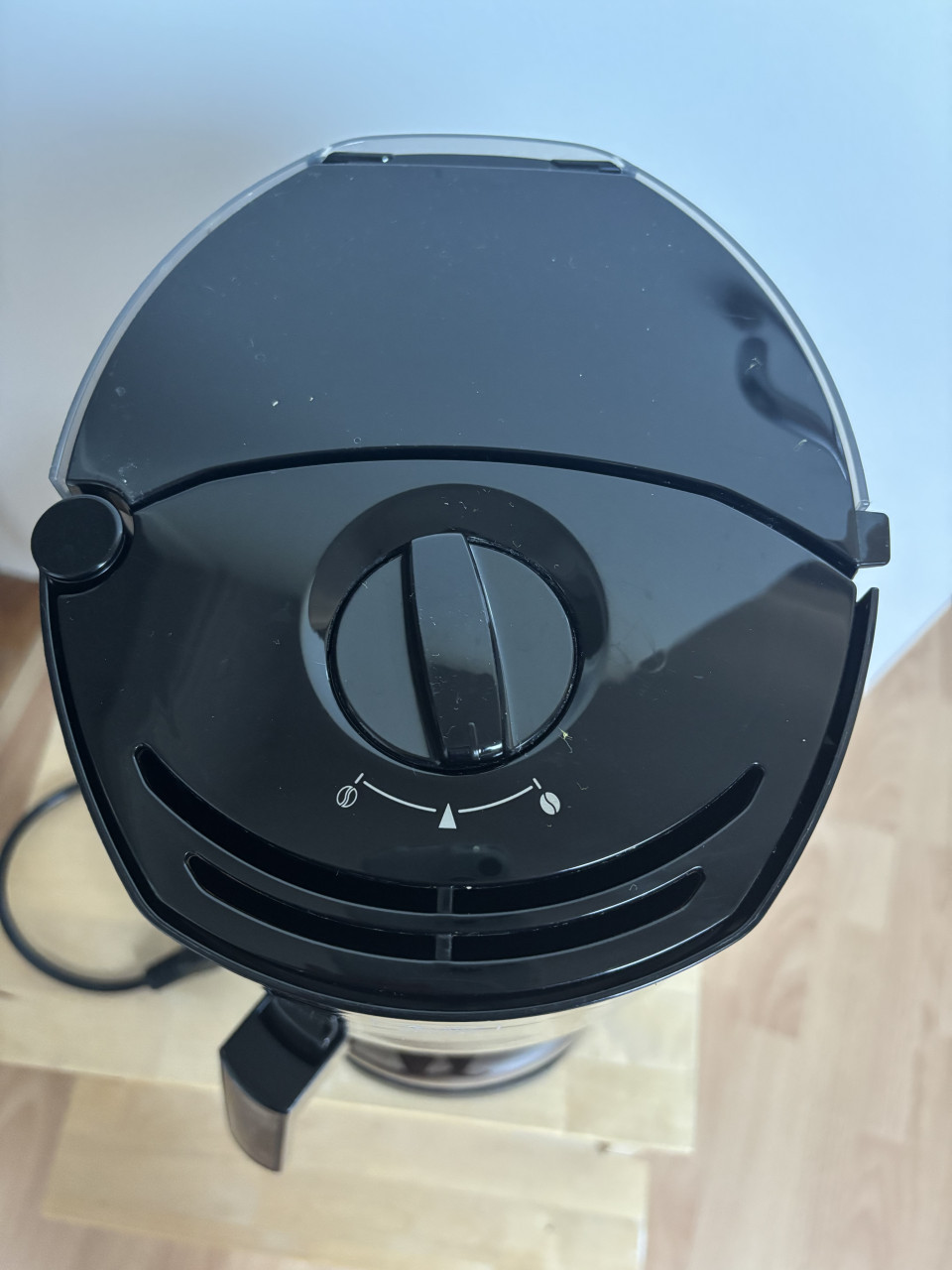 Melitta filter koffiezetapparaat zwart met thermoskan.