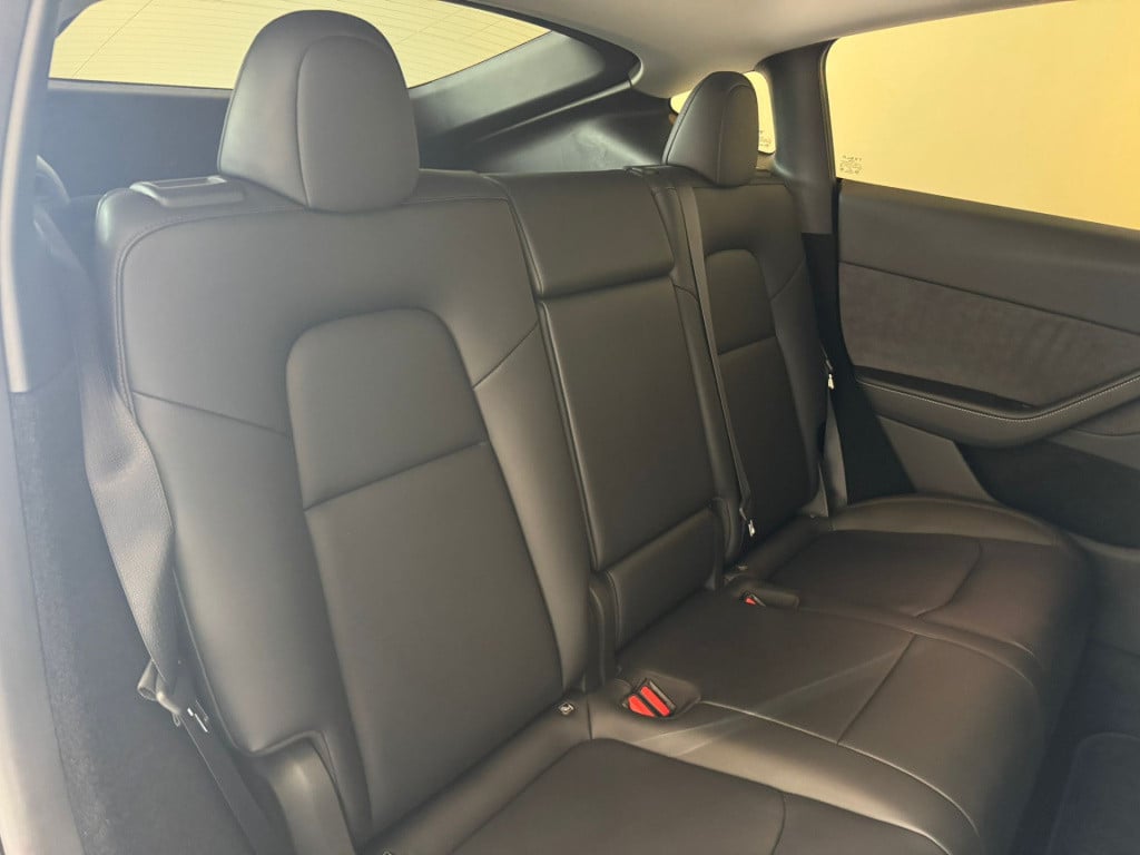 Tesla Model Y long range awd 75 kwh