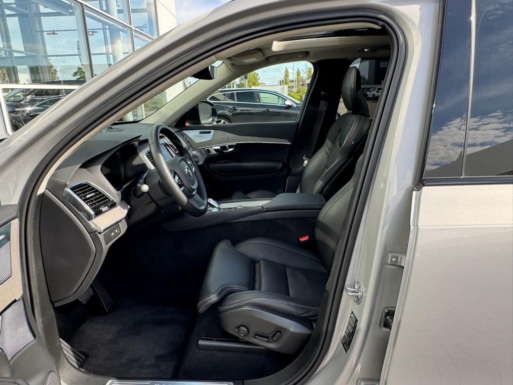 Volvo XC90 t8 455pk recharge ultra dark| full options!! b&w | luchtvering