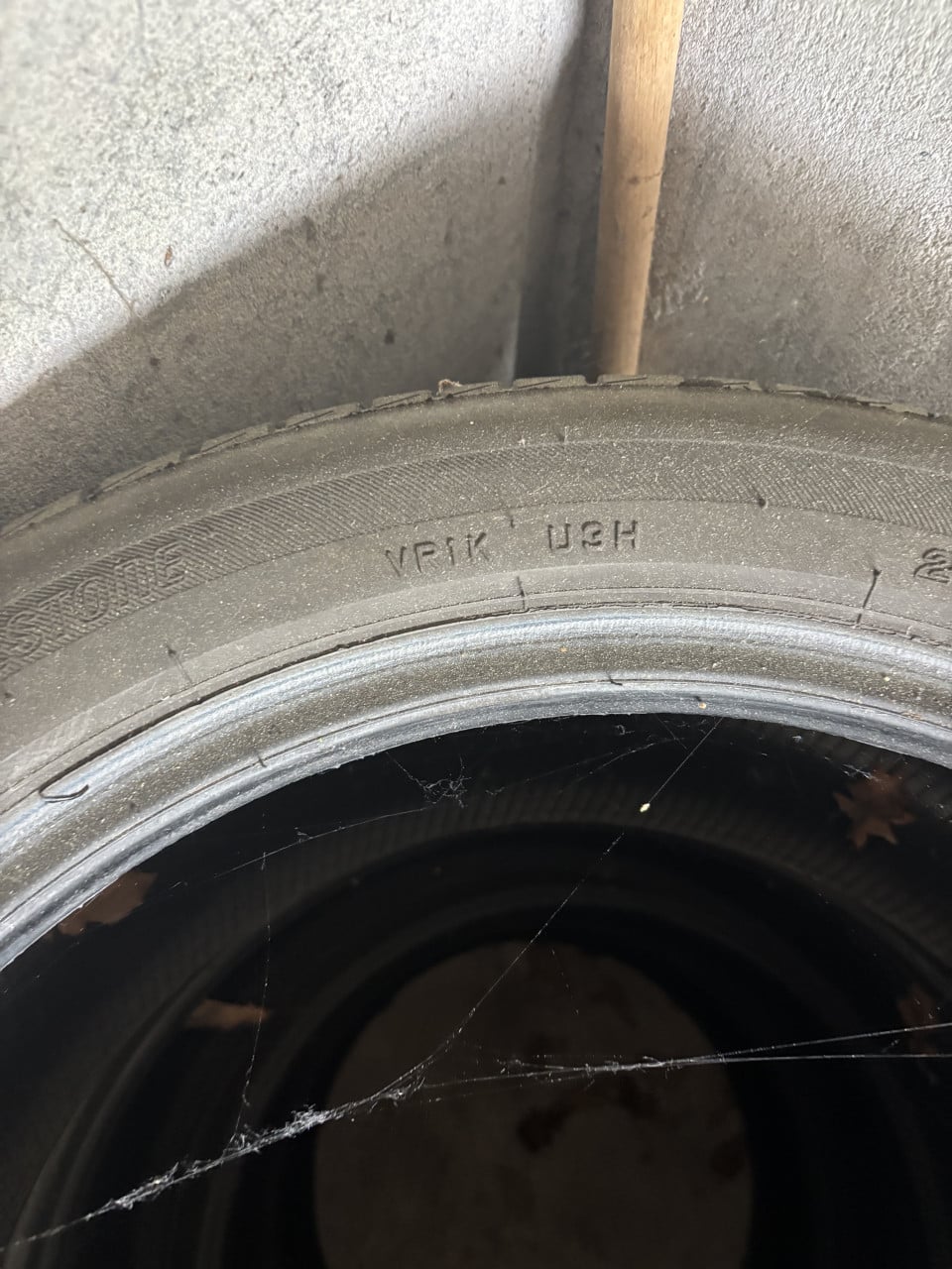 Bridgestone 245/45R18 100Y Zomerbanden (4 stuks)