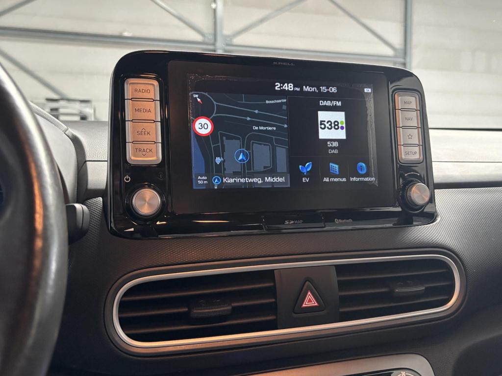 Hyundai Kona ev premium 64 kwh soh 95%