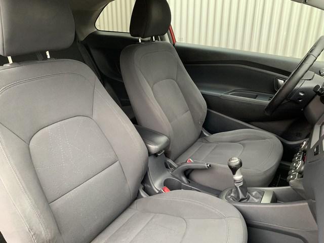 Kia Rio 1.2 cvvt navi | clima | cruise | parkeersensoren | trekhaak | nap e