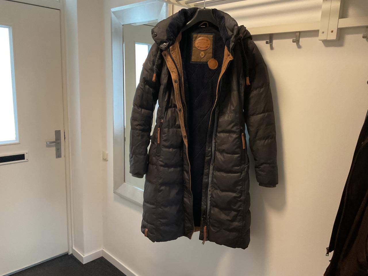 Zwarte Naketano lange dames winterjas met capuchon, mt 42/44, teddy voering