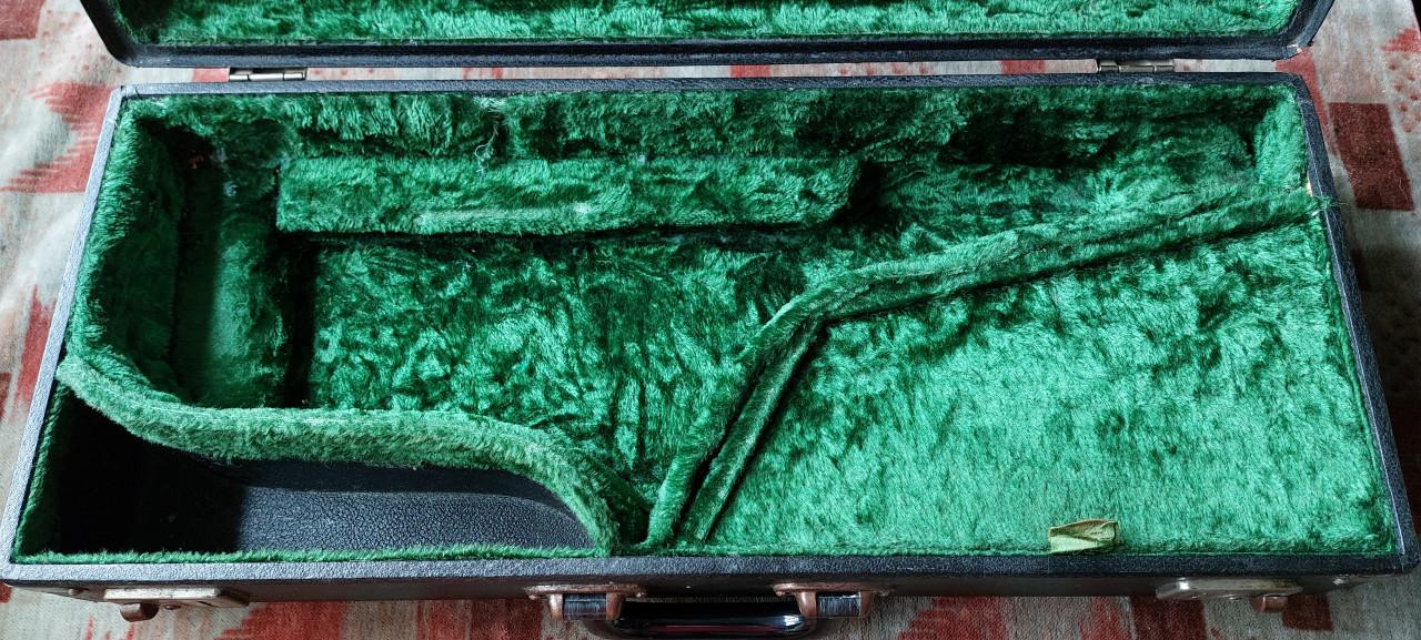 Alt Saxofoon koffer uit Vlissingen Groen