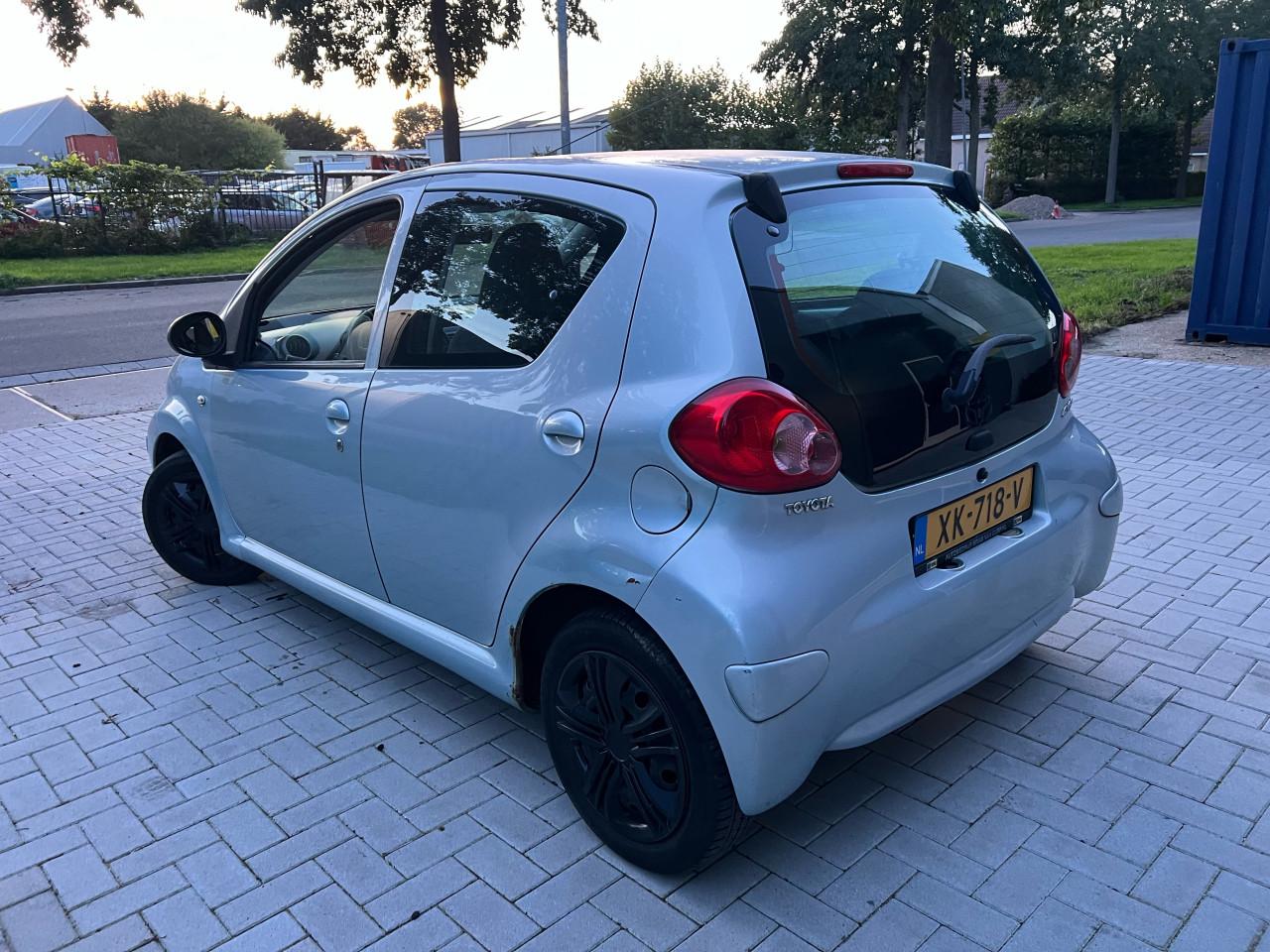 Toyota Aygo 1.0-12V Airco € 999