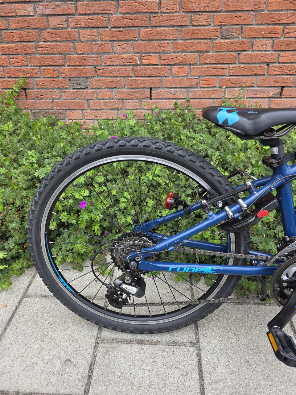 CUBE | KID RACE | 24 INCH | FRAME 32 CM | NETTE STAAT!!