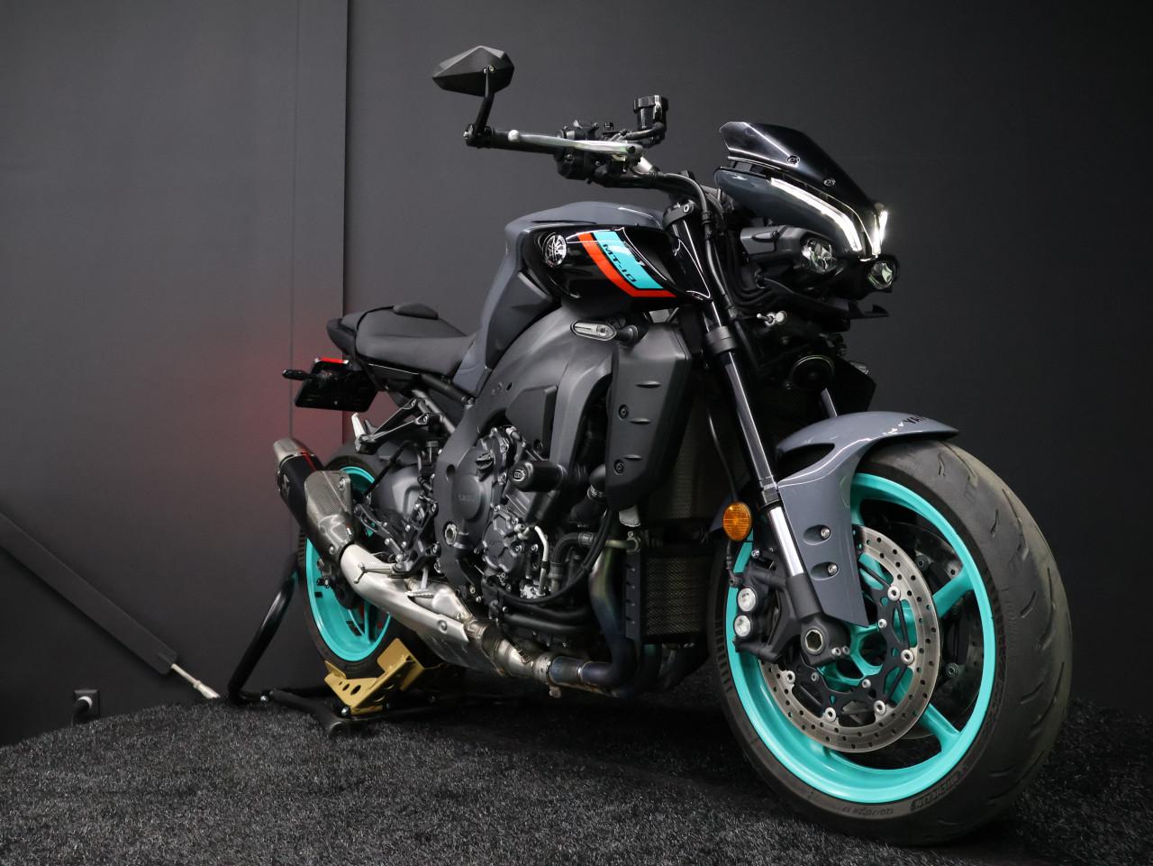 MT 10 ABS | Akrapovic