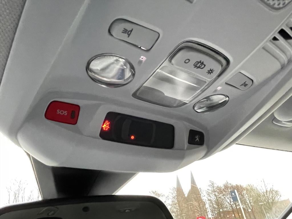 Peugeot 3008 allure 1.2-130pk automaat (eat8) apple carplay & android auto 