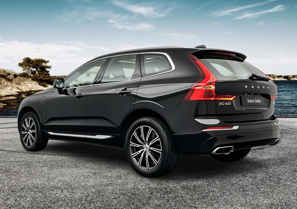 Volvo XC60 t6 340pk recharge r-design| trekhaak| pano| camera| adap.cruise