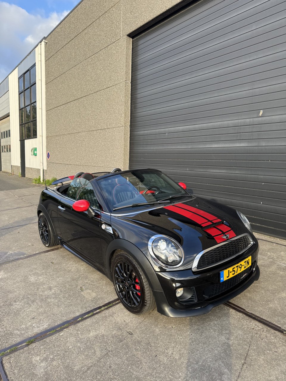 Mini Cooper S JCW Roadster 211PK 107DKM 2012 Collectors item!