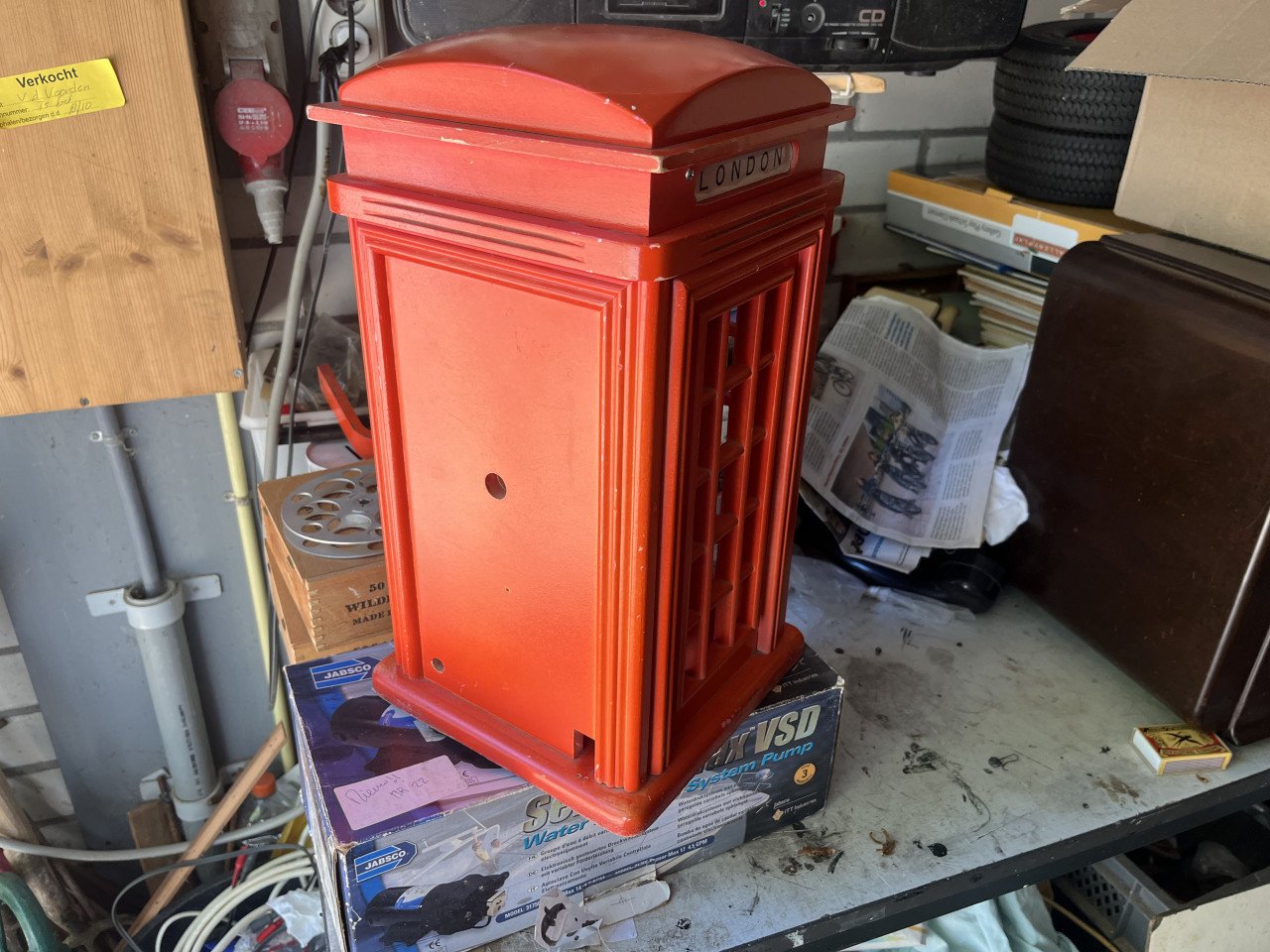 Houten telefooncel Londen rood