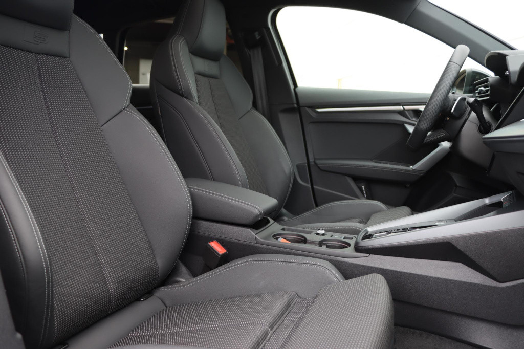 Audi A3 sportback 35 tfsi s edition 150pk s-tronic