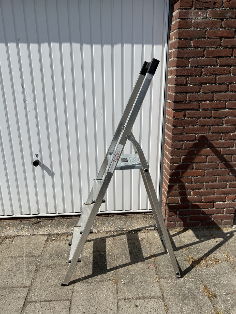 Bijna nieuwe Aluminium huishoudelijk trap 4 treden