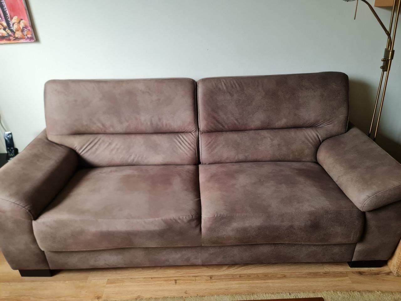 Mooi leatherlook bankje 2 1/2 zits