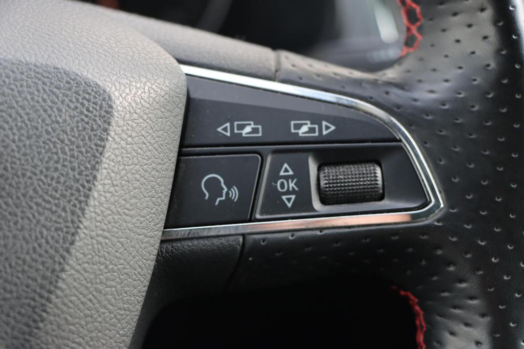 Seat Leon st 1.4 ecotsi fr 150pk | trekhaak | navi | stoelverwarming