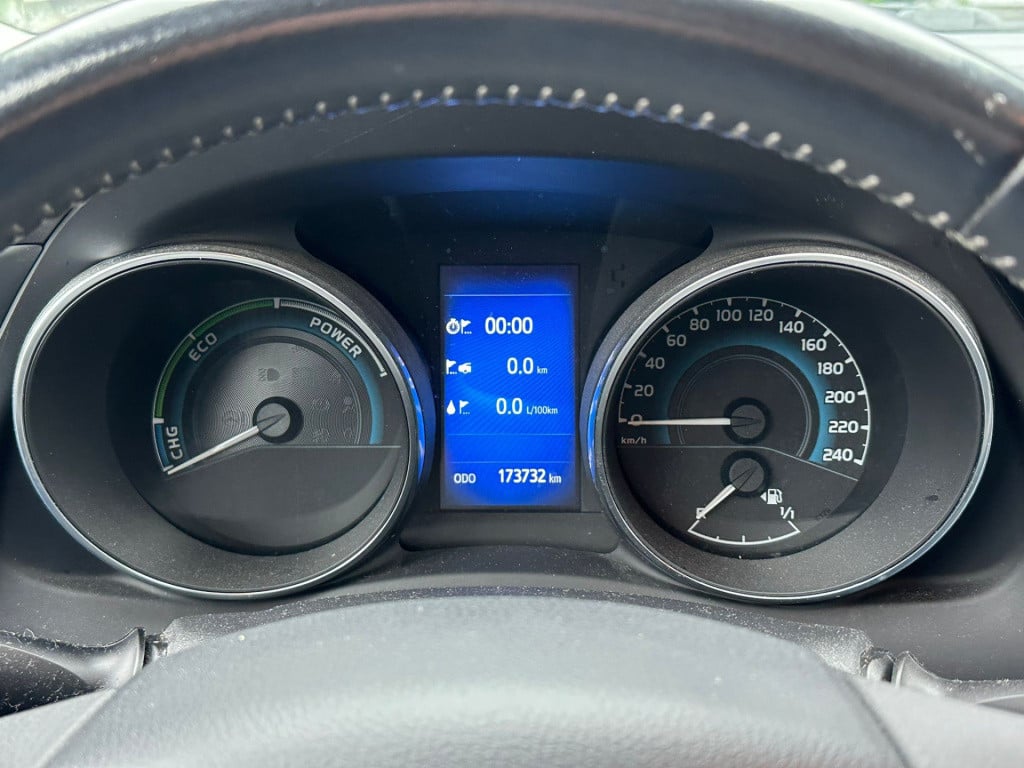 Toyota Auris touring sports 1.8 hybrid lease pro | panoramadak | stoelverwa