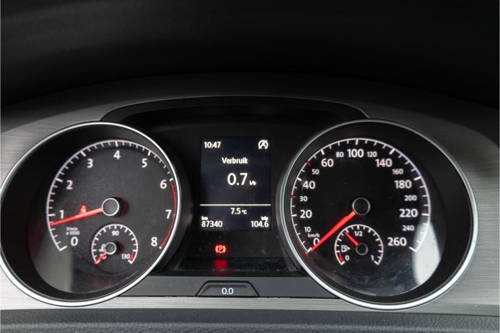 Volkswagen Golf 1.2 tsi edition ✅cr.control✅ac✅18inch