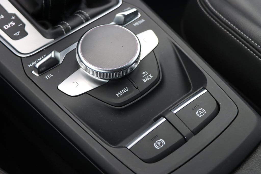 Audi Q2 35 tfsi s edition 150pk s-tronic
