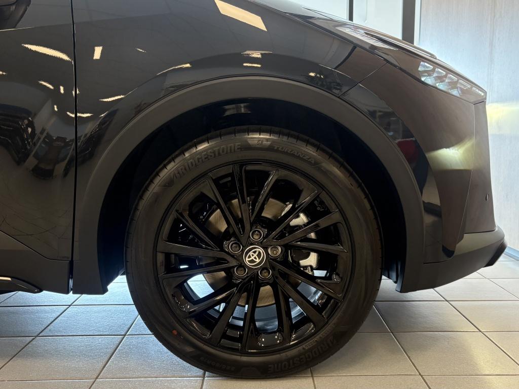 Toyota C-hr plug-in hybrid 220 black edition gr sport