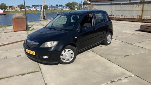 Mazda 2