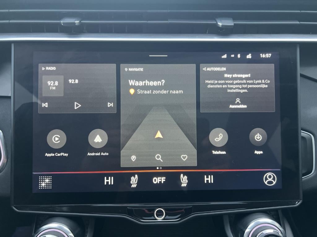 Lynk & Co 01 1.5 261pk phev black edition pano dak , 360gr camera , carplay