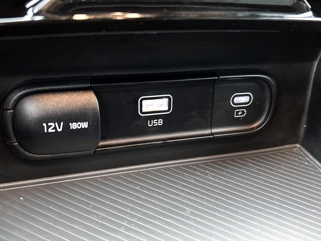 Kia Sportage 1.6 t-gdi plug-in hybrid awd dark edition stoel- stuur verwarm