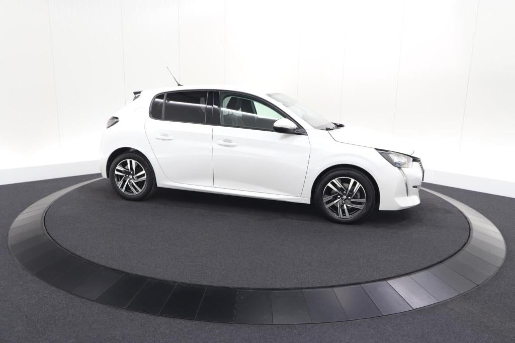 Peugeot 208 puretech 100 allure | camera | apple carplay | parkeersensoren 