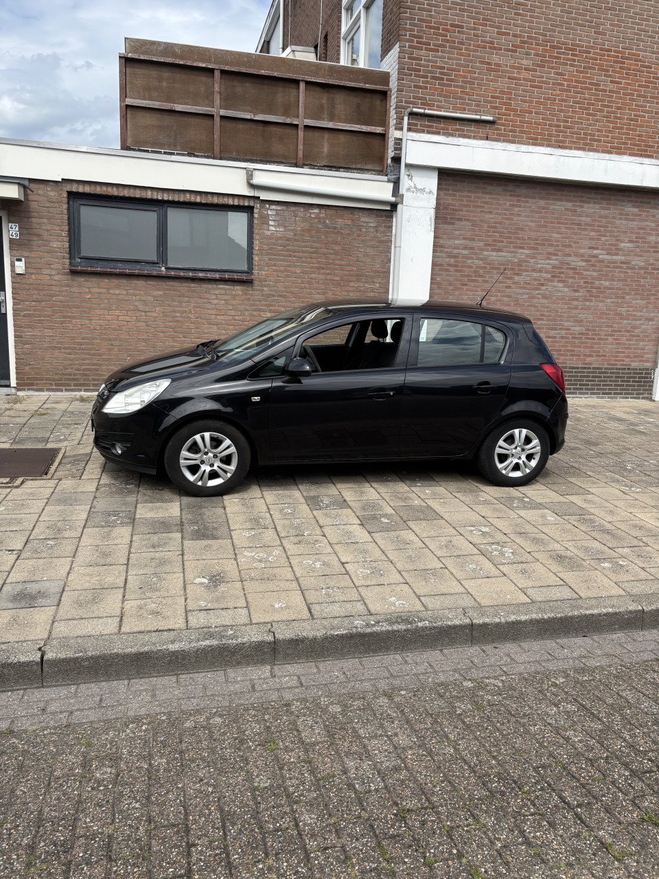 Opel corsa voljaar apk!