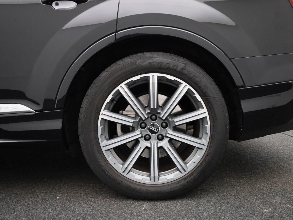 Audi Q7 55 tfsi e quattro pro line plus | nl auto | panoramadak | luchtveri