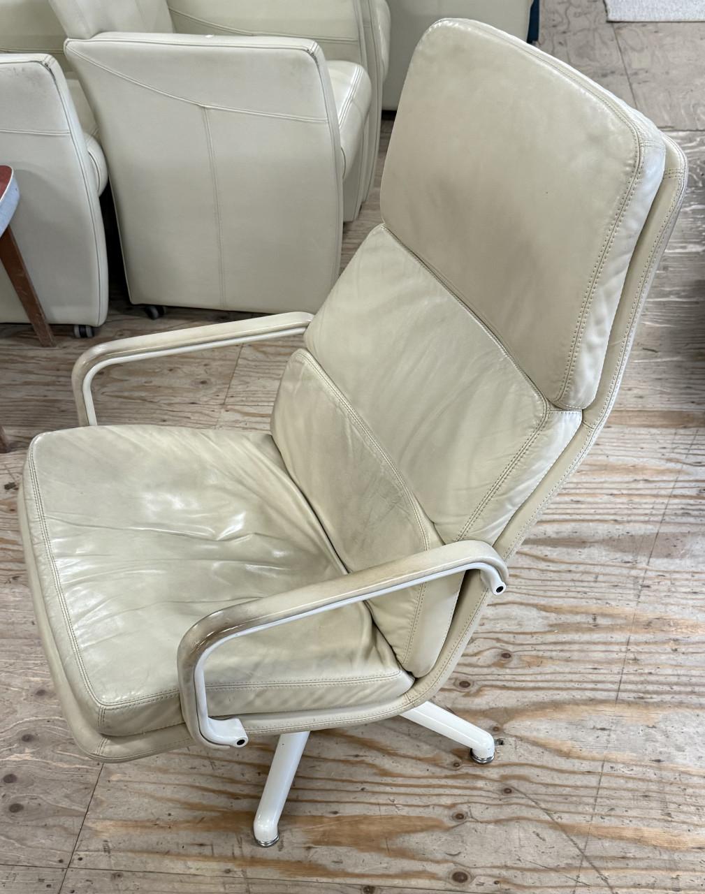 Artifort Fauteuil f154/156