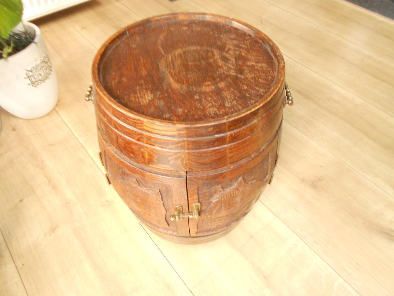 Vintage drank vat ton mini bar