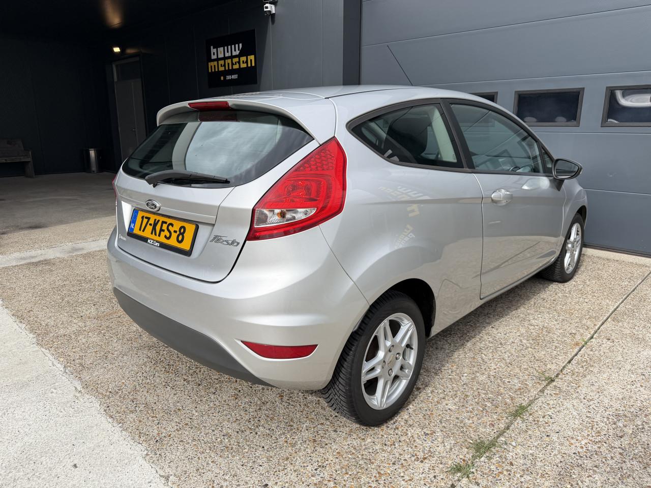 Ford Fiesta 1.25 52KW Limited 3DRS 2009 Zilver Airco Apk Nap