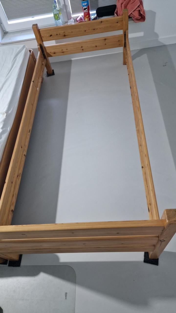 2 losse bedden 90 x200 auping