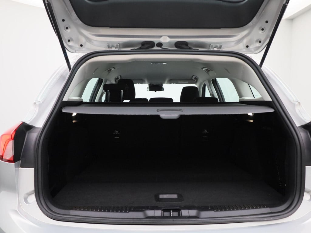 Ford Focus wagon 1.0 ecoboost hybrid connected | navigatie | cruise control