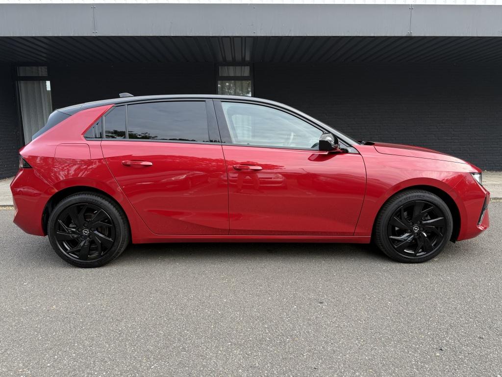 Opel Astra 1.2 gs line