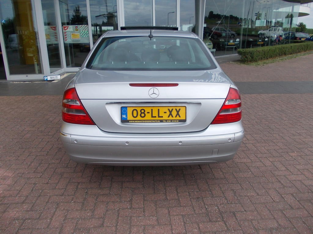Mercedes-Benz E-Klasse 220 cdi elegance aut. e220cdi