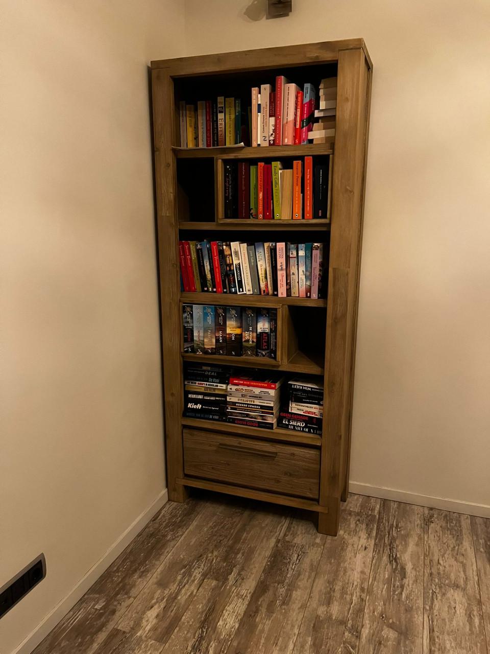 Boekenkast Henders & Hazel