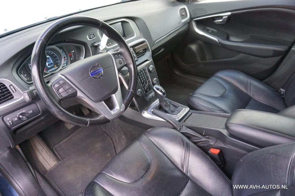 Volvo V40 2.0 d3 summum automaat