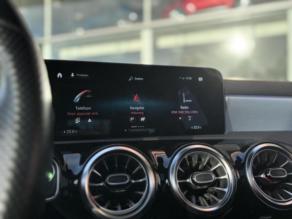 Mercedes-Benz Cla shooting brake 200 business solution amg