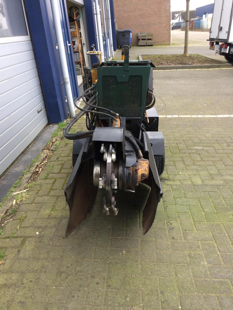 Stronken/stobben frezen in uw thuin?