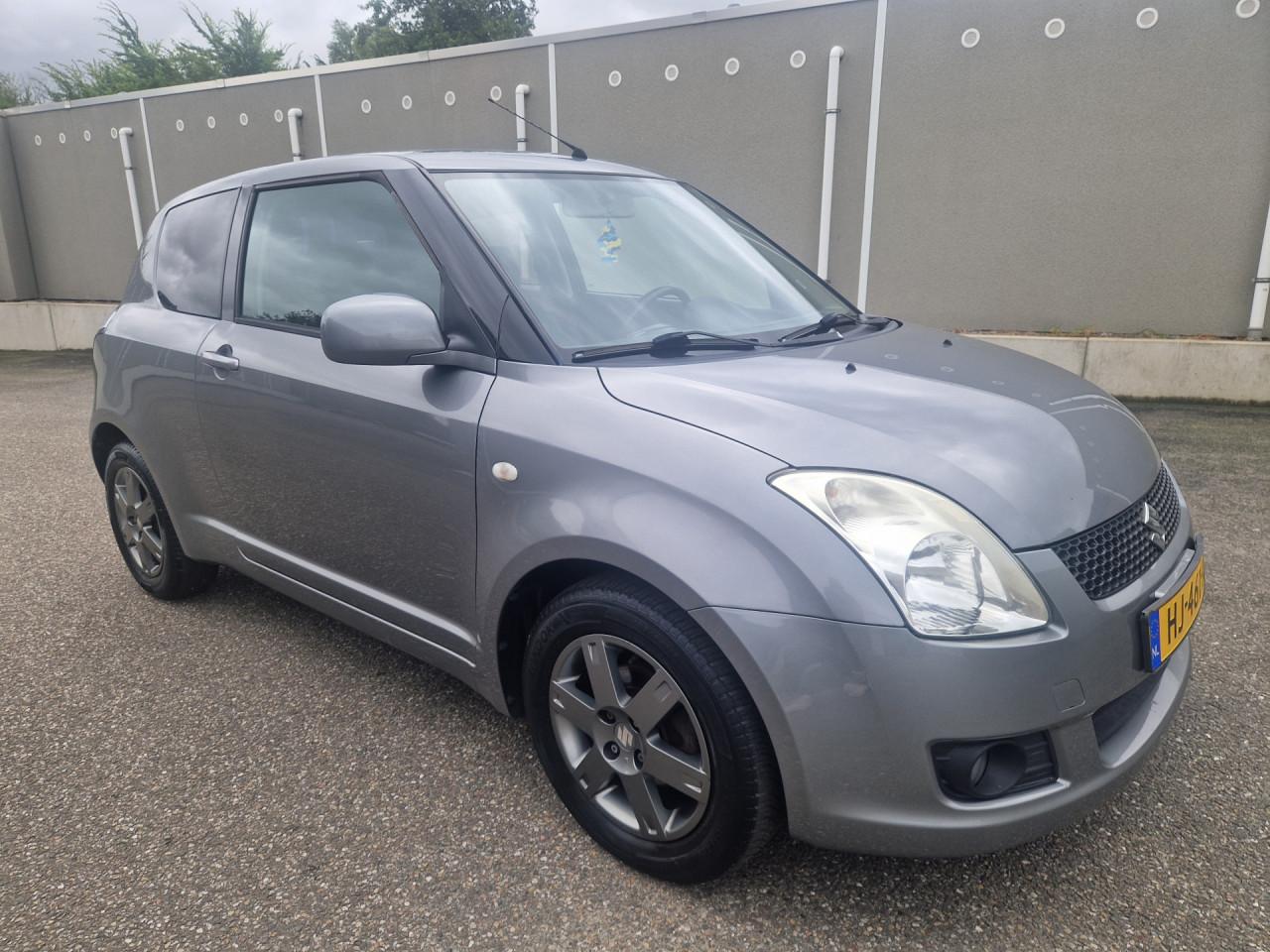 Suzuki Swift 1.3 Base