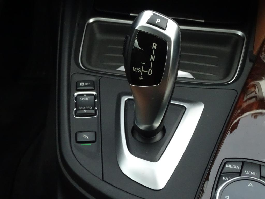 BMW 3-serie gran turismo 328i xdrive high executive | hud | el. trekhaak | 