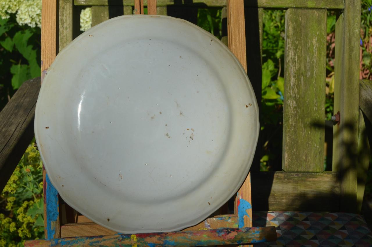 Div. aardewerk borden floraal decor op 1 na 19e/20e eeuw (5)