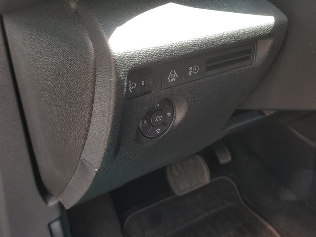 Citroen Ë-c4 feel pack 50kwh 136pk 3-fase navigatie | trekhaak | apple carp