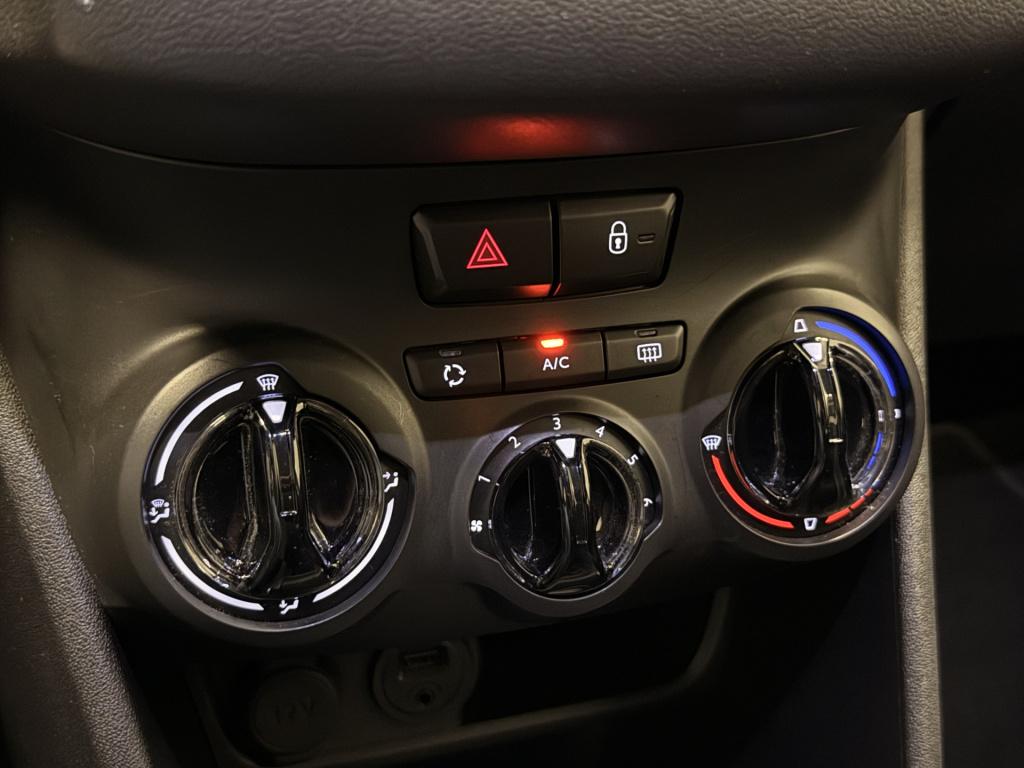 Peugeot 208 1.2 puretech blue lion | led | dab | airco | cruise | apple car