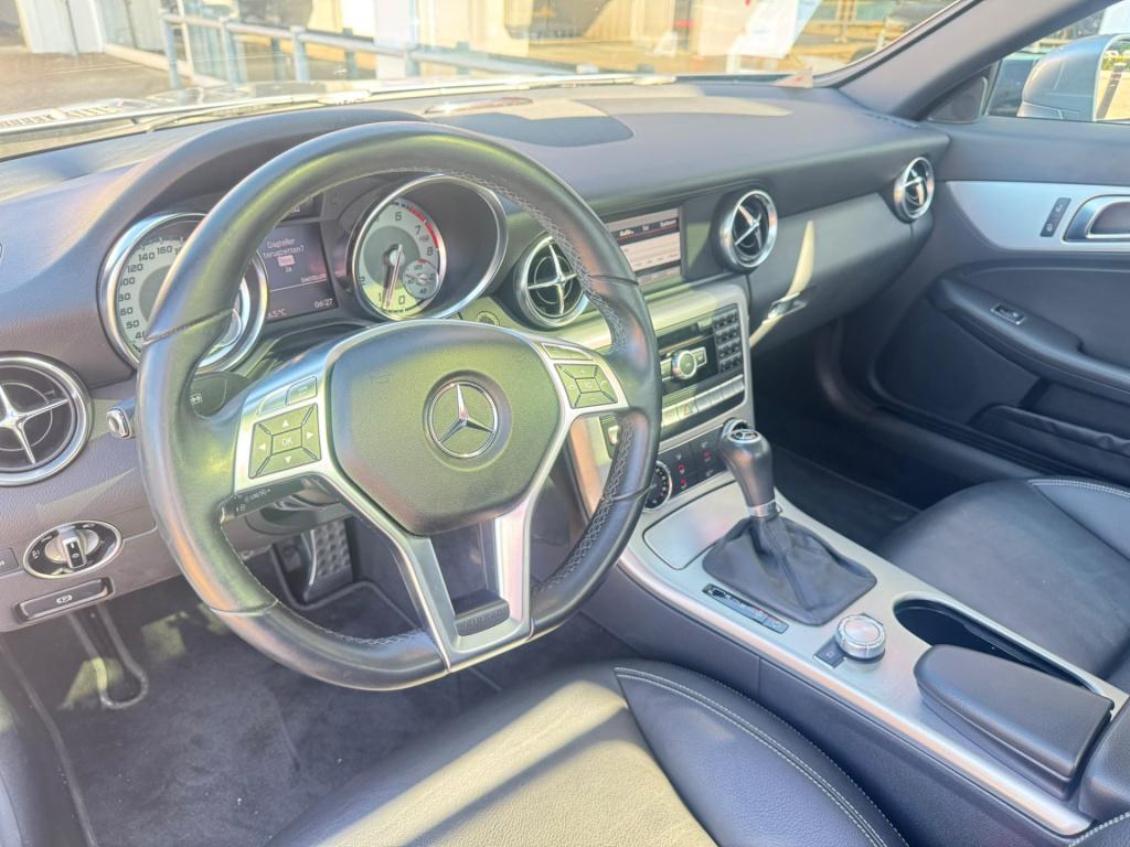 Mercedes-Benz SLK 200