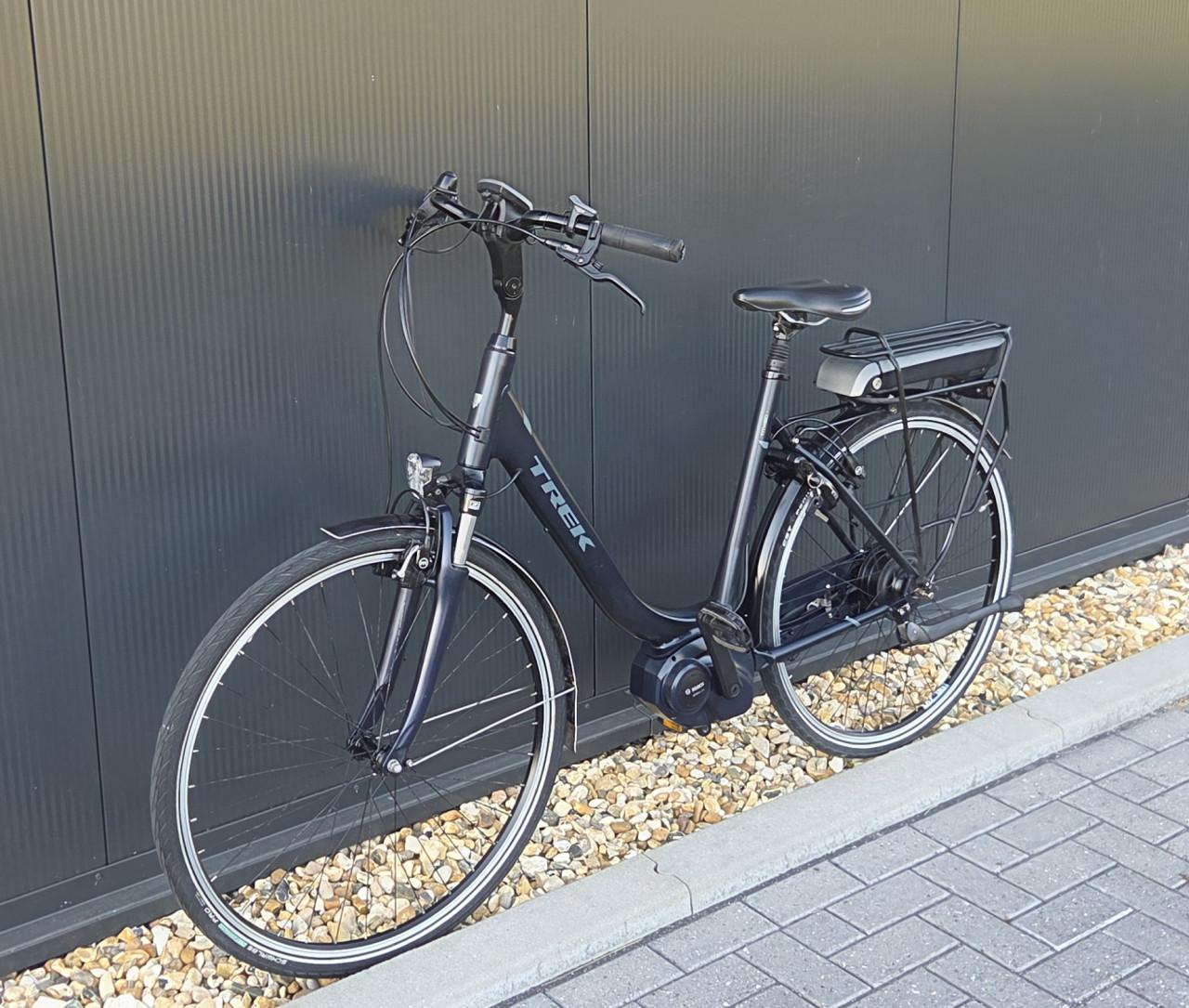 Mooie nette Trek 450+ Hybrid Bosch Active Line 400Wh  53cm