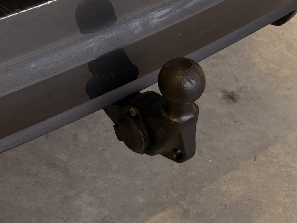 Volkswagen Touran 1.4 tsi comfortline 7p | pano | stoelverwarming | achteru